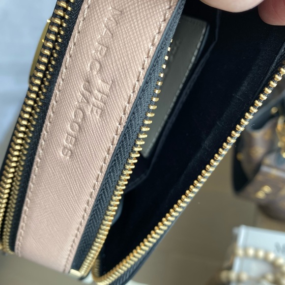 Marc Jacobs Snapshot Bag. Blush pink & grey with pink, black & silver strap - Picture 13 of 16